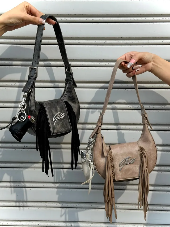 TIA BAG - BLACK FRINGE