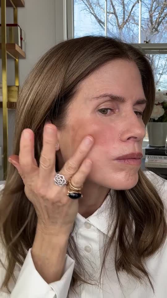 サンレボリューションさま専用　ウプト　コスメ全色セット未開封 YSLから秋の限定コレクションが登場 ピンクマーブルのデザインで内なる