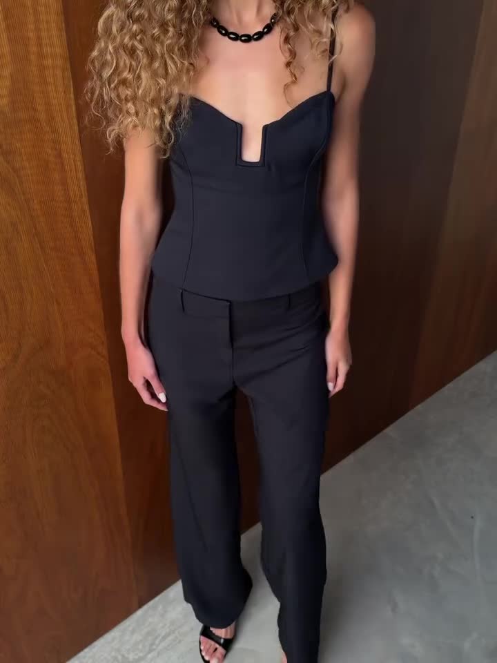Ariel Cut Out Top – USA KOOKAÏ
