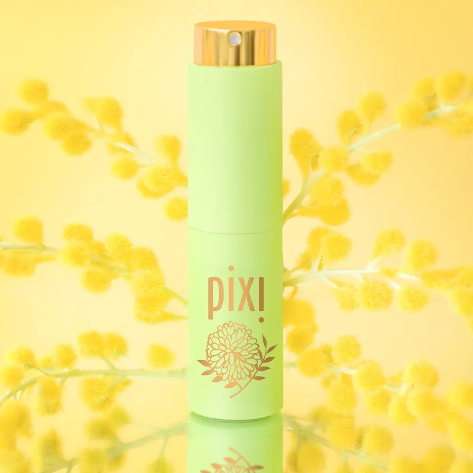 Spring blooms brighter with PixiMimosa☀️✨

Meet the Mimosa you’ll always remember. Our new luminous floral Eau de Parfum was created to feel bright yet balanced, joyful yet serene. It opens with fresh clarity and melts into a soft, sunlit warmth for an instant mood lift.

Fragrance Notes
🍐 Green Leaves & Pear: Crisp, playful freshness
🌼 Mimosa & Violet Petals: Soft, airy floral elegance
🌿 Cananga Tree Extract: Calm, beautifully balanced warmth

Sunlight in an on-the-go bottle, PixiMimosa captures everyday brightness in fragrance form, your Glow in scent.

What’s your favourite way to bring a little calm into your day? 💛

#PixiBeauty #Fragrance #Mimosa #PixiFragrance #Perfume