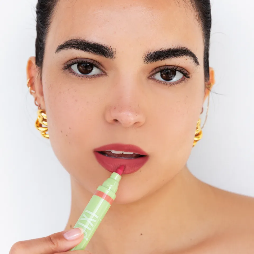 LipBlush in Purity is a rosewood nude engineered to subtly enhance your natural lip tone. The result is defined, softly flushed lips that still look like you.

The precision stain delivers sheer, buildable colour with a weightless feel. Panthenol smooths, Vitamin E nourishes, and hydrating humectants maintain softness and flexibility, delivering Colour that Cares in its most refined form.

Blot for a diffused tint. Build for understated definition. The finish remains comfortable and barely there.

Natural polish. Lasting comfort. Effortless Glow.

Coffee catch-up or evening plans, how are you wearing Purity today? 💋✨

#PixiBeauty #LipBlush #ColourThatCares #SoftTint #LipCareFirst