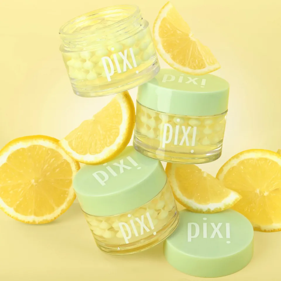 Vitamin-C CremeSerum: Brighten smarter. ✨ 

A 2-in-1 serum moisturizer powered by encapsulated Vitamin C beads suspended in a hyaluronic gel. Each capsule delivers a precise, fresh release of actives for lasting hydration and visible radiance. 

💛Vitamin C: Visibly brightens and Energizes 
💛Niacinamide: Helps promote a more even, refined-looking complexion 
💛Ferulic Acid: Provides antioxidant support 

1-2 capsules blends serum and moisture in a single daily treatment, supporting smoother, radiant-looking skin with consistency and ease. 

One capsule. One step. Consistent Glow. 

Is this your morning skin reset before makeup, or your fresh-skin finish on no-makeup days? 💚 Save for a reminder to a brighter skin-day! ✨ 

#PixiBeauty #PixiGlow #VitaminC #Serum #Skincare