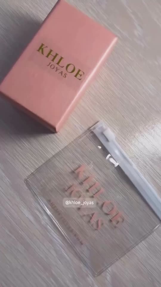 La bellísima @lettberenguer luciendo su collar Regina Paris 😍✨ Espectacular 😍