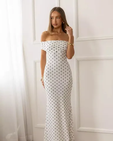 white dress with polka dots Cole Mesh Maxi - US 0 Cranberry Orange Sauce white polka dot dress zara it features short puff Pay With:670 Qs (Silkroll Fee: $16.75) remove-klevu