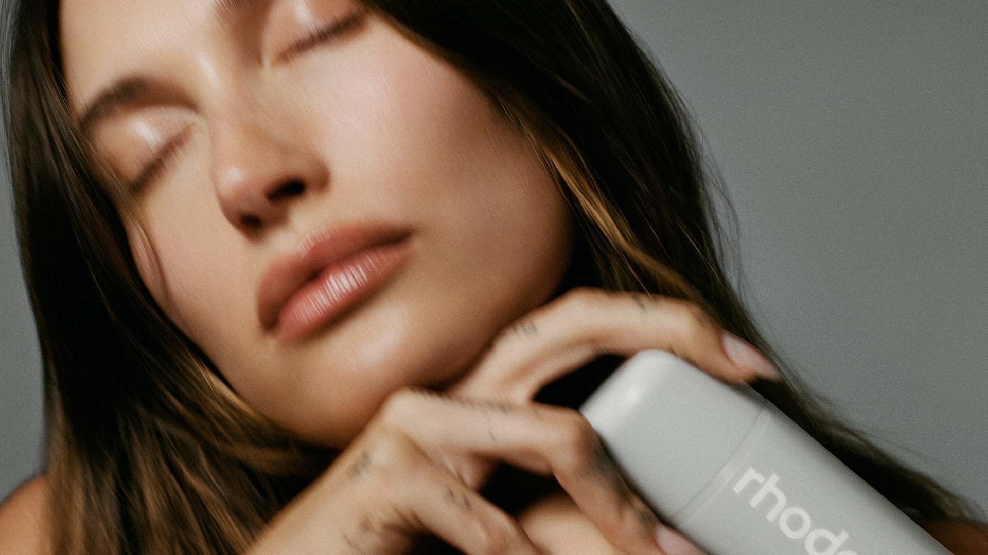 最終値下げ⭐︎rhode GLAZING MILK Glazing Milk Ceramide Facial Essence - rhode | Sephora