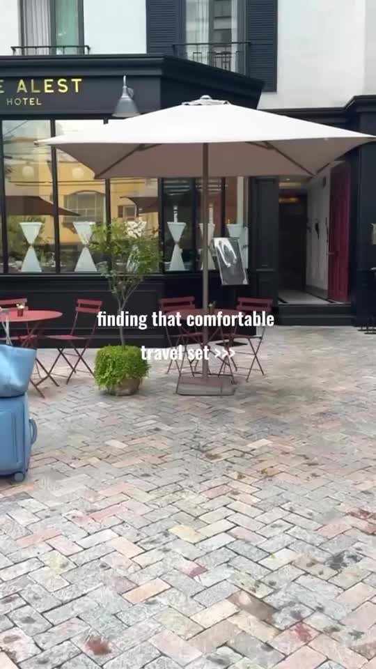 The city moves, and so does Stormy Blue.
Light, bold, and made for every corner of the world.
Because traveling with PopUps isn’t just easier — it’s better 📆✈️