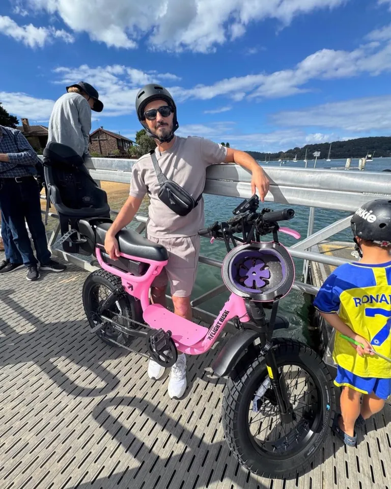 FR303 - Pink E-bike | Flight Risk Australia