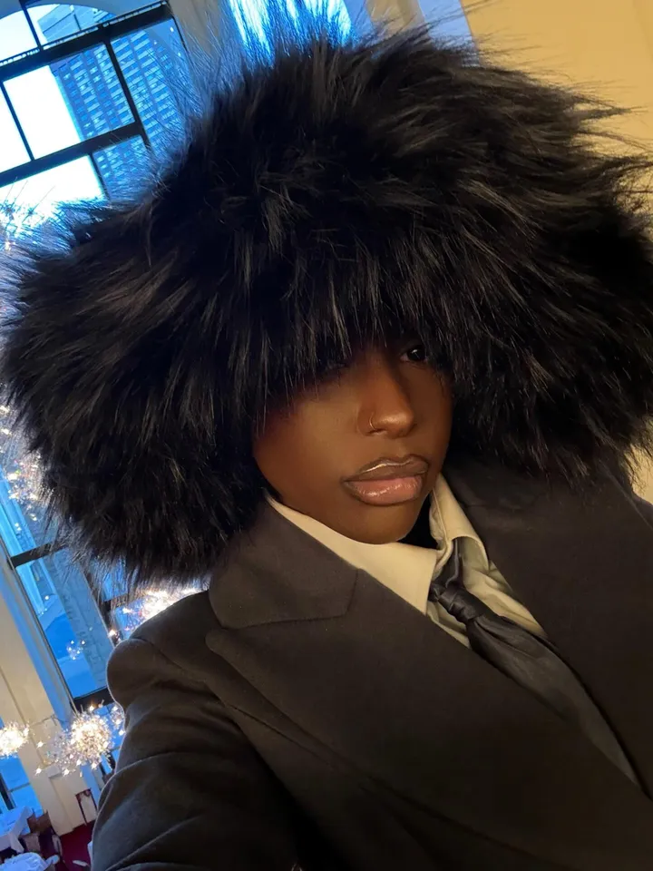 Dolls Kill Darker Wavs Black And Grey Faux Fur Bucket Hat. Oversized Brim Fuzzy Faux Fur Wide Brim Bucket Hat - Black – Dolls Kill main image 4
