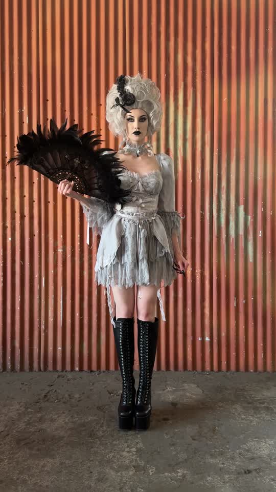 Ghost Marie Antoinette Scary Halloween Dress Wig Cameo Choker