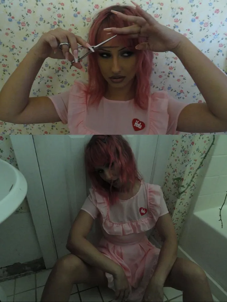 Dolls Kill x Hole 90s Grunge Babydoll Dress - Pink Dolls Kill x Hole 90s Grunge Babydoll Dress - Pink