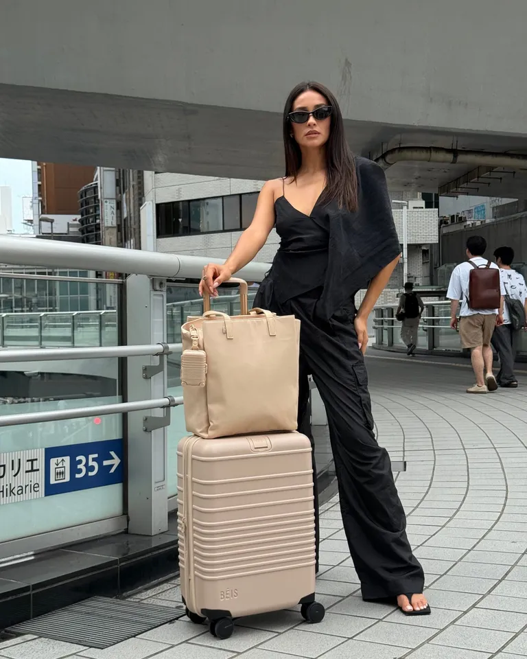 The Convertible Weekender in Atlas Pink