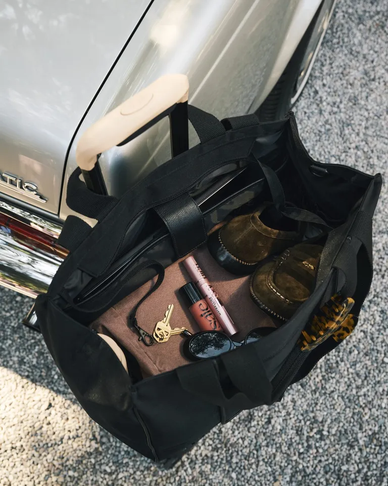 The Oversized Crescent Catchall in Oat