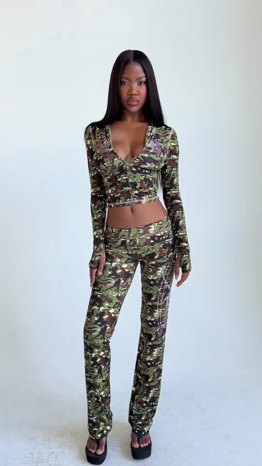 絵画 gata FASHION CAMOUFLAGE I.AM.GIA X VON DUTCH BLARE TRACKPANT - GIA GIRL CAMO